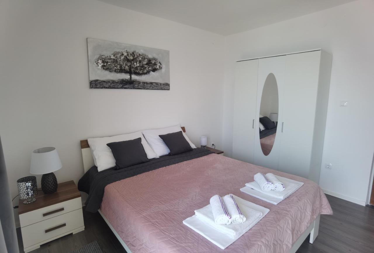 Apartment Vale Senj Senj  Esterno foto